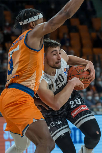 体的综合竞 体的综合竞