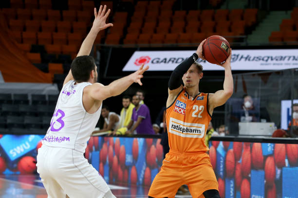 伦经历过技 伦经历过技