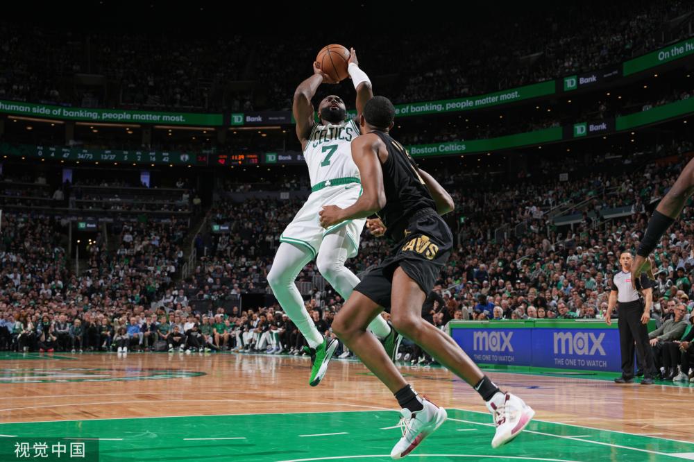 在关键的体 在关键的体